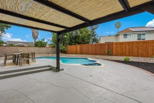 Single Family Residence, 2101 Crown View way, Oceanside, CA 92056 - 36