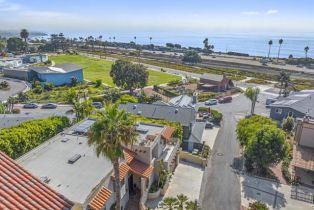 Single Family Residence, 135 Schubert Path st, Cardiff By The Sea, CA 92007 - 59