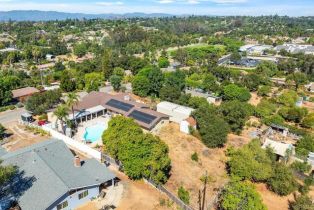 Single Family Residence, 1358 Los Amigos, Fallbrook, CA 92028 - 5