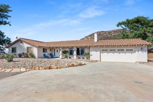 Single Family Residence, 10942 San Antonio way, Valley Center, CA 92082 - 2