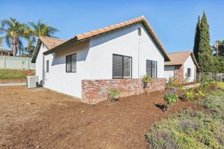 Single Family Residence, 1340 Via Feliz, Fallbrook, CA 92028 - 3