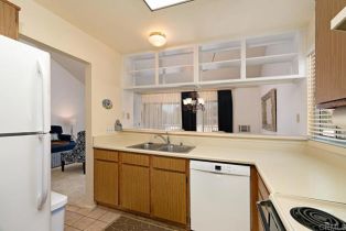 Condominium, 930 Via Mil Cumbres, Solana Beach, CA 92075 - 14