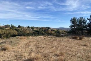 , 1866 Marci way, Fallbrook, CA 92028 - 4