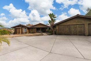 Single Family Residence, 2687 Via Del Robles, Fallbrook, CA 92028 - 3