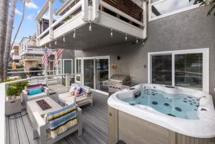 Condominium, 4553 Cove Dr, Carlsbad, CA  Carlsbad, CA 92008