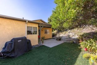 Single Family Residence, 1744 Round Tree dr, Oceanside, CA 92056 - 12