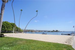 Single Family Residence, 2732 Bayshore dr, Newport Beach, CA 92663 - 32