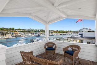 Single Family Residence, 225 Bay Front, Newport Beach, CA 92662 - 25