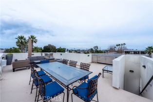 Single Family Residence, 215 1st st, Seal Beach, CA 90740 - 60