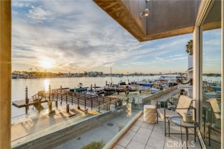 Single Family Residence, 512 Bay Front, Newport Beach, CA 92662 - 24