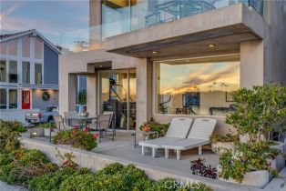 Single Family Residence, 512 Bay Front, Newport Beach, CA 92662 - 33