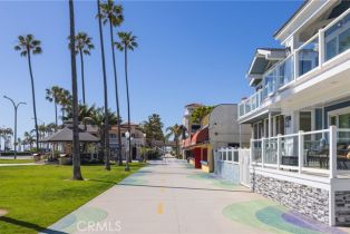 Condominium, 806 Oceanfront, Newport Beach, CA 92661 - 14