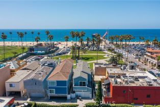 Condominium, 806 Oceanfront, Newport Beach, CA 92661 - 15