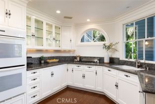 Single Family Residence, 2163 Crestview dr, Laguna Beach, CA 92651 - 12