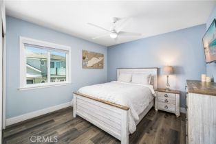 Residential Income, 200 Oceanfront, Newport Beach, CA 92661 - 24