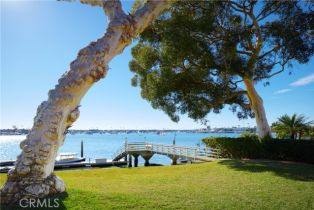 Single Family Residence, 20 Harbor Island, Newport Beach, CA 92660 - 28