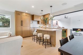 Condominium, 513 Acacia, Corona Del Mar, CA 92625 - 7