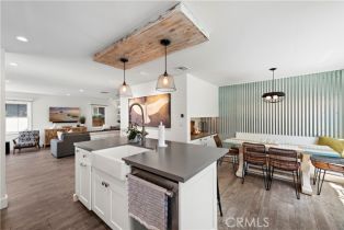 Single Family Residence, 124 Bay ave, Newport Beach, CA 92661 - 10