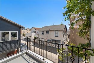 Single Family Residence, 124 Bay ave, Newport Beach, CA 92661 - 37