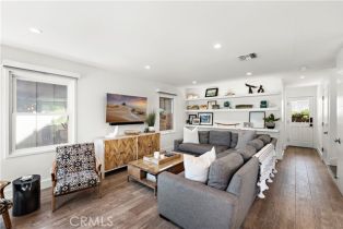 Single Family Residence, 124 Bay ave, Newport Beach, CA 92661 - 4