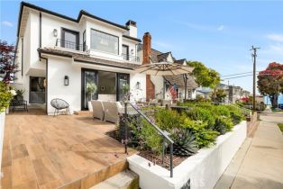 Single Family Residence, 302 Narcissus AVE, Corona Del Mar, CA  Corona Del Mar, CA 92625