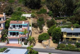 , 1040 Skyline dr, Laguna Beach, CA 92651 - 9