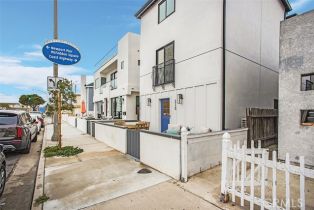 Residential Income, 215 32nd ST, Newport Beach, CA  Newport Beach, CA 92663