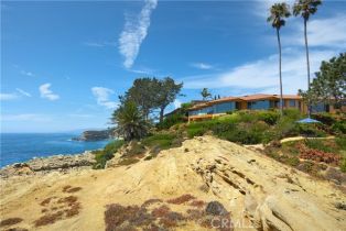 Single Family Residence, 111 La Senda dr, Laguna Beach, CA 92651 - 56