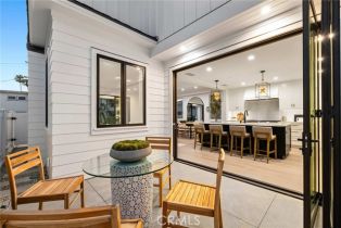 Single Family Residence, 208 Collins, Newport Beach, CA 92662 - 7