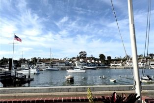 , 1009 Bay Front, Newport Beach, CA 92662 - 2