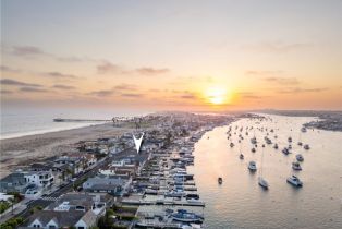 Residential Income, 1204  E Balboa BLVD, Newport Beach, CA  Newport Beach, CA 92661