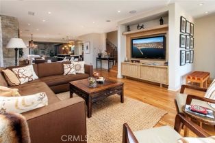 Single Family Residence, 303 Poinsettia ave, Corona Del Mar, CA 92625 - 5