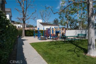 Single Family Residence, 2516 Vista dr, Newport Beach, CA 92663 - 26