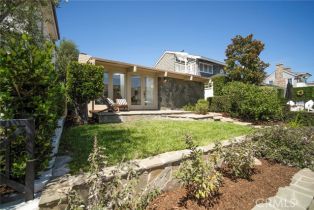 Single Family Residence, 237 Heliotrope ave, Corona Del Mar, CA 92625 - 2