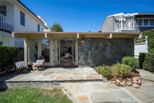 Single Family Residence, 237 Heliotrope ave, Corona Del Mar, CA 92625 - 4