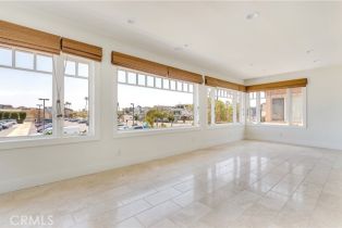 Condominium, 203 8th st, Newport Beach, CA 92661 - 2