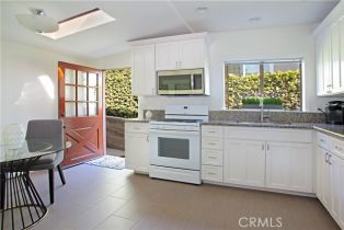 Residential Lease, 405 Heliotrope AVE, Corona Del Mar, CA  Corona Del Mar, CA 92625