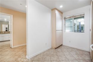 Condominium, 2233 Martin, Irvine, CA 92612 - 8