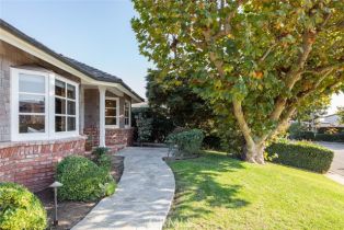 Single Family Residence, 327 Driftwood rd, Corona Del Mar, CA 92625 - 2