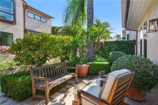 Single Family Residence, 124 Via Trieste, Newport Beach, CA 92663 - 12