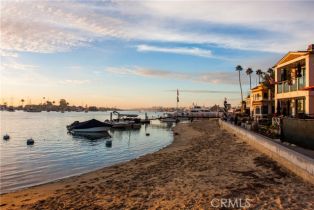 Single Family Residence, 404 Bay Front, Newport Beach, CA 92662 - 28