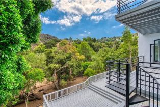 Single Family Residence, 3614 Camino De La Cumbre, Sherman Oaks, CA 91423 - 24