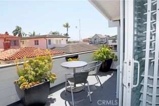 Single Family Residence, 105 Via Ravenna, Newport Beach, CA 92663 - 25