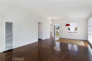 Condominium, 413 Dahlia ave, Corona Del Mar, CA 92625 - 2