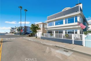 Residential Income, 203 8th St, Newport Beach, CA  Newport Beach, CA 92661