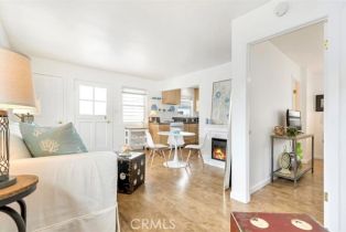 Apartment, 117 Amethyst ave, Newport Beach, CA 92662 - 4