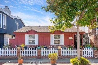 Single Family Residence, 1743 Miramar DR, Newport Beach, CA  Newport Beach, CA 92661