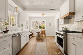 Single Family Residence, 4031 Deerhorn dr, Sherman Oaks, CA 91403 - 7