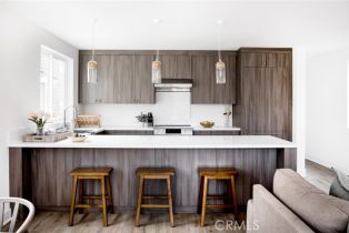 Residential Income, 312 35th st, Newport Beach, CA 92663 - 5