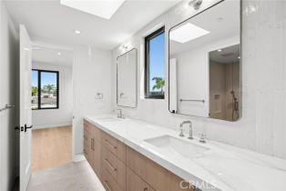 Single Family Residence, 20 Balboa Coves, Newport Beach, CA 92663 - 30